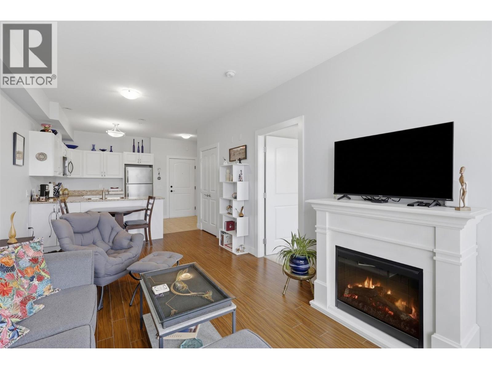 #300 760 MAYFAIR Street - Image 17