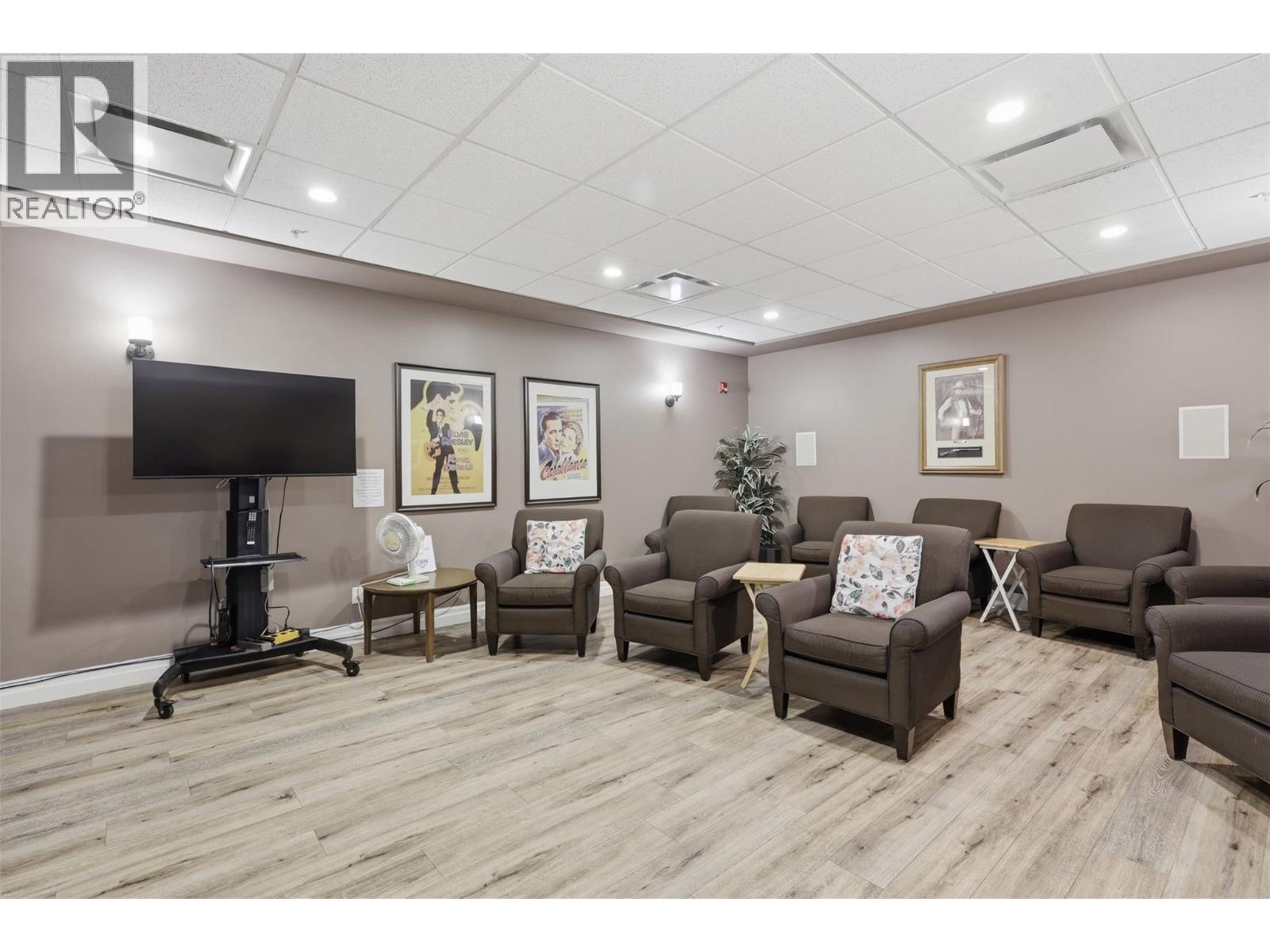#300 760 MAYFAIR Street - Image 28