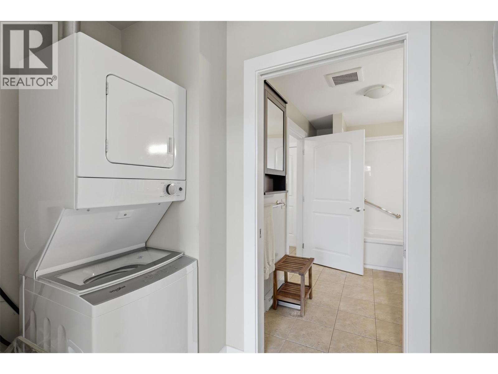 #300 760 MAYFAIR Street - 23