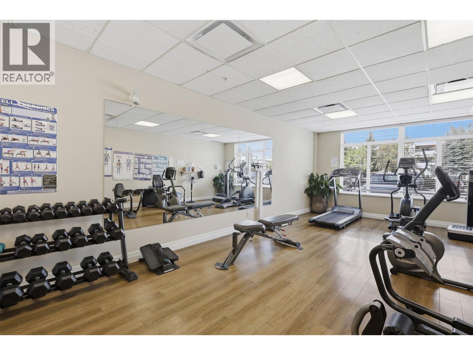 #300 760 MAYFAIR Street - 29