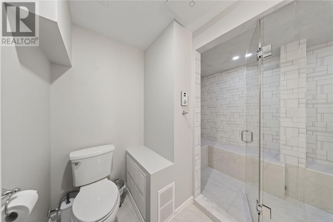 180 Eaglestone Court - 32