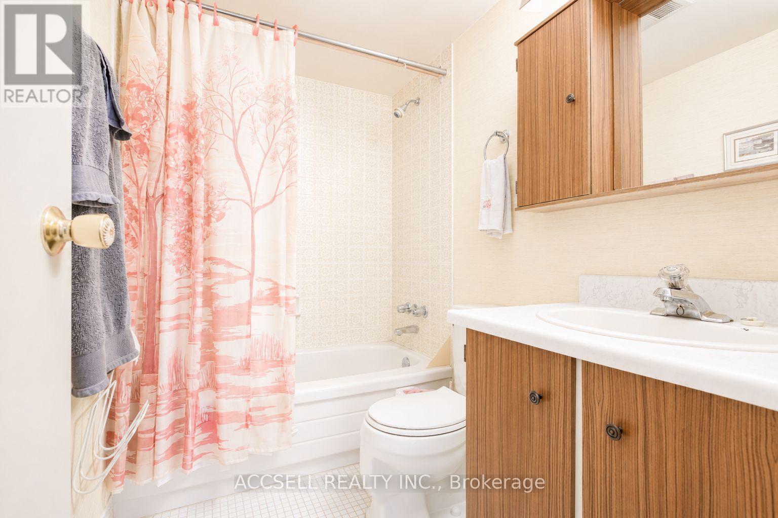 #1402 45 SILVER SPRINGS BOULEVARD - 16