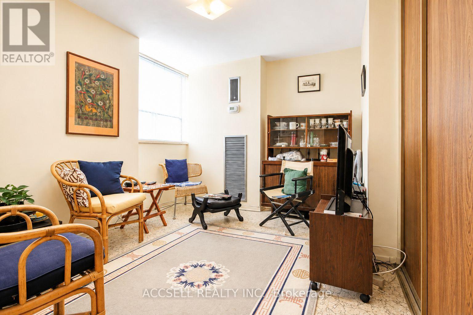#1402 45 SILVER SPRINGS BOULEVARD - 21