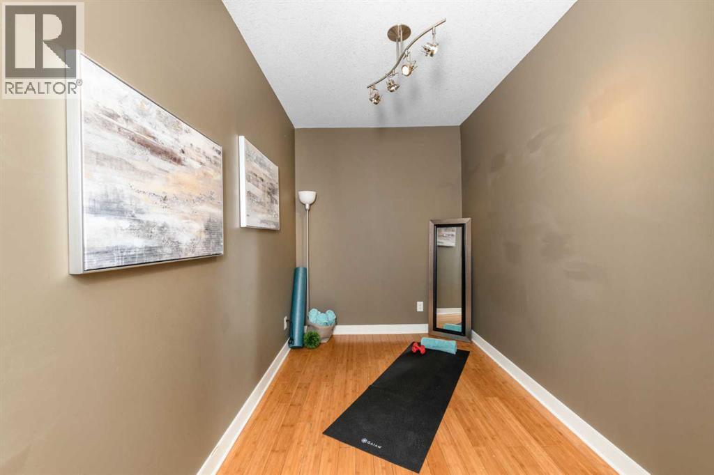 #310 328 21 Avenue SW - 22