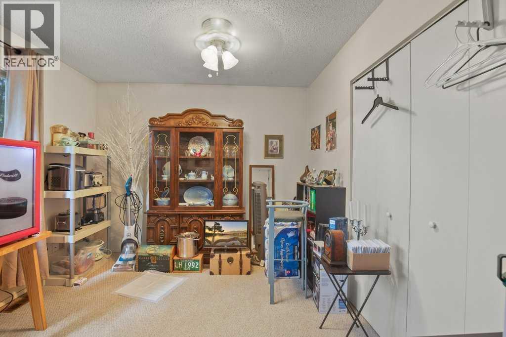4639 48 Street - Photo 27