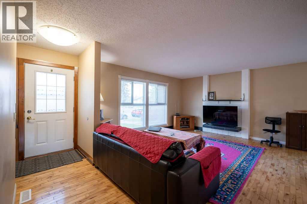 139 Maitland Road Northeast - Photo 5
