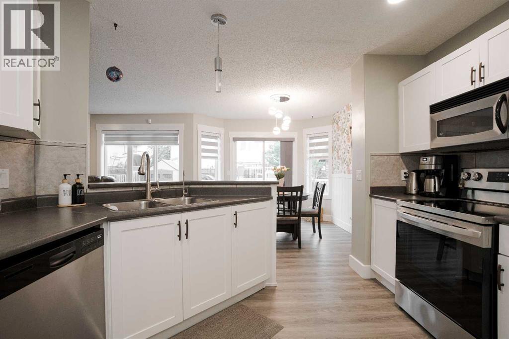 213 Parry Crescent - Photo 13