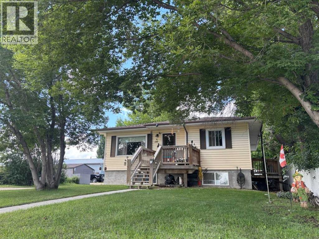 110 RAILWAY Avenue - 2
