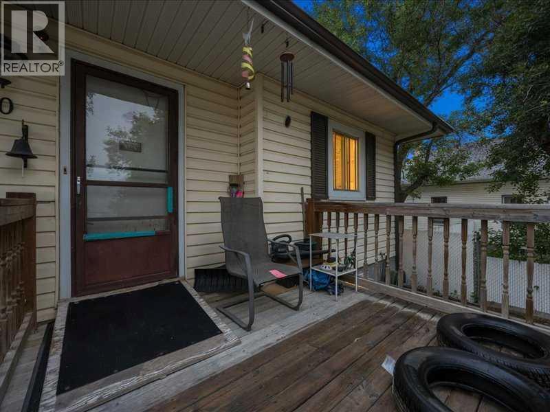 110 RAILWAY Avenue - 3