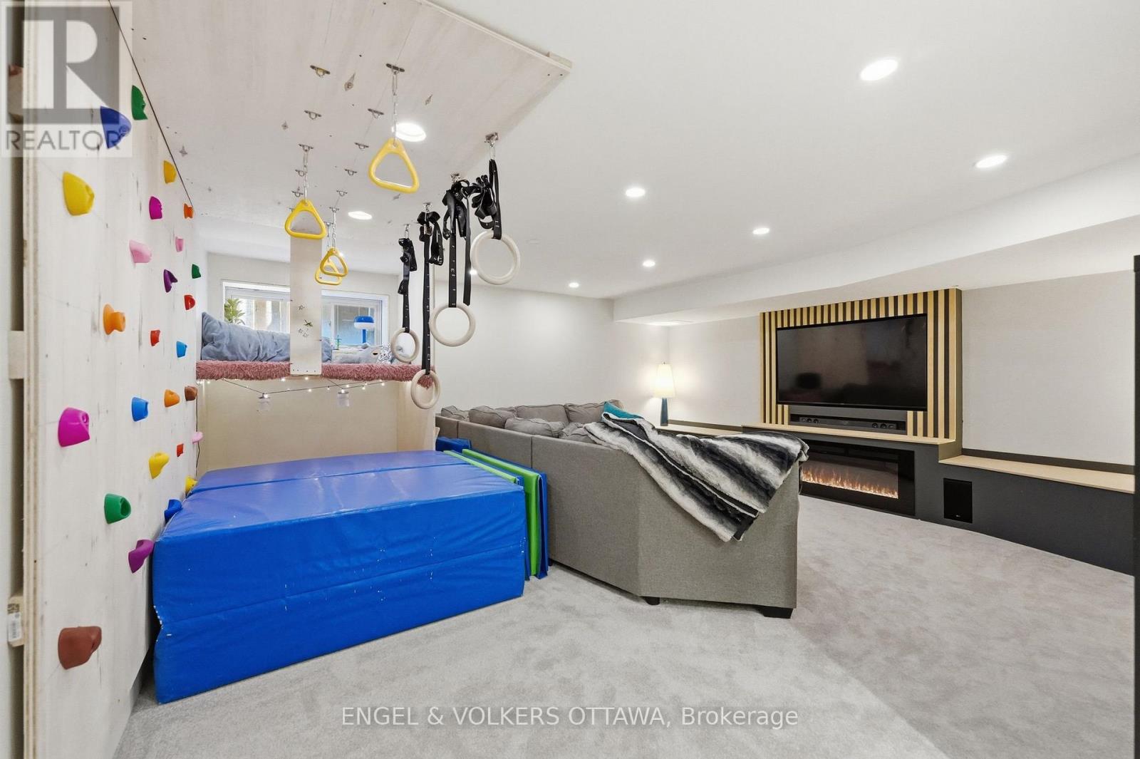 3 Bed, 3 Bath House for Sale in Carleton Place – 282 MUNRO STREET, Carleton Place – MLS# X13678050 - Image 35