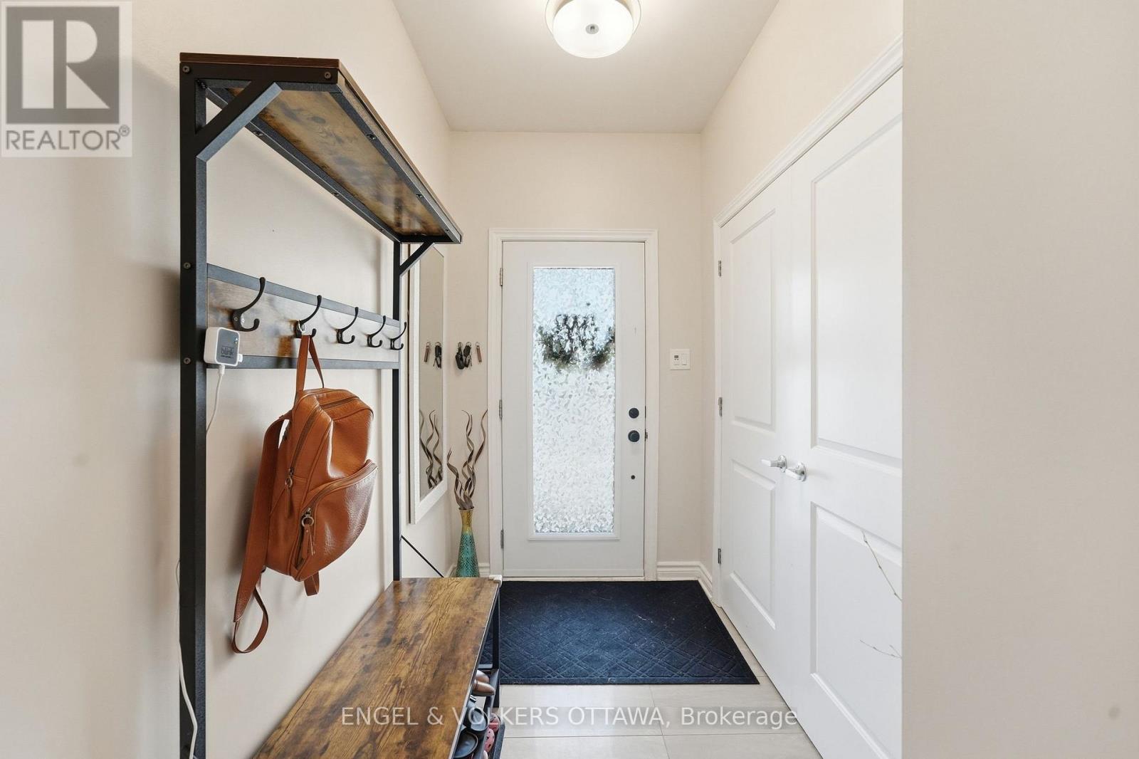 282 MUNRO STREET - 4