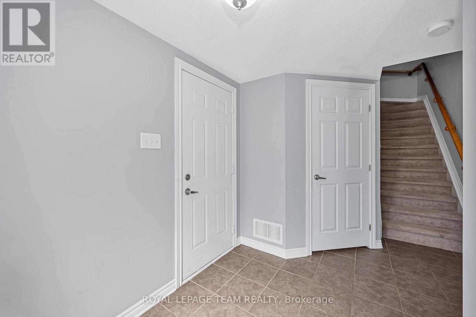 2555 WATERLILLY WAY - 4