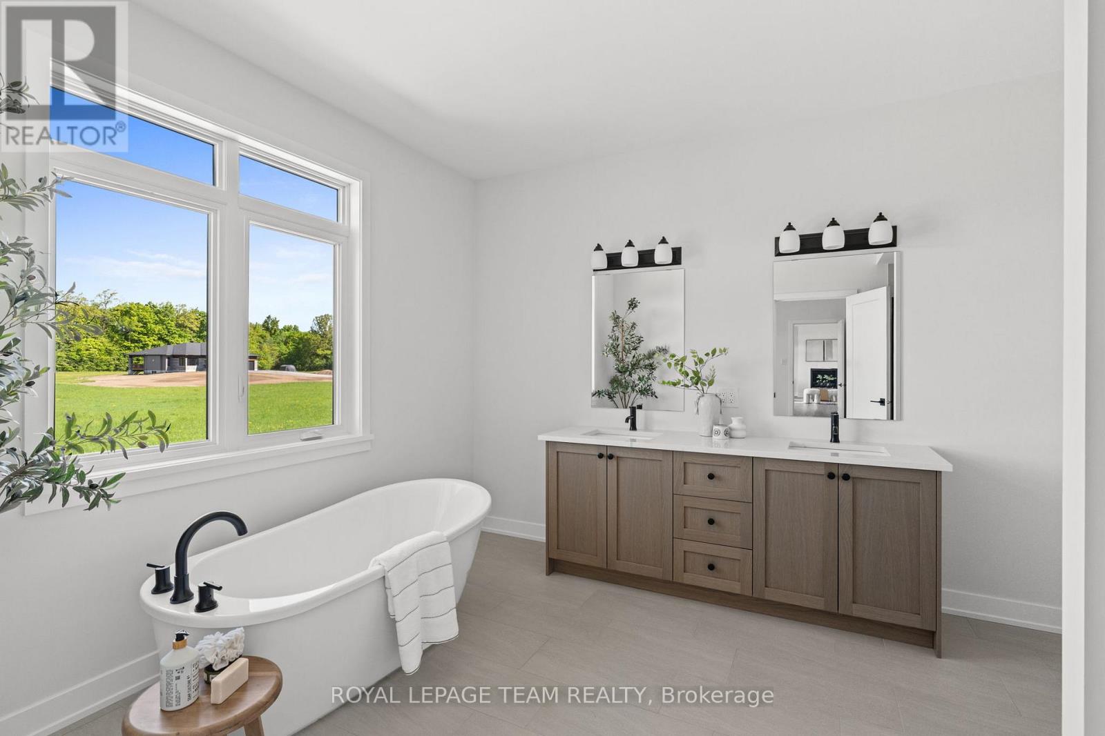 109 ALCOCK DRIVE - 30