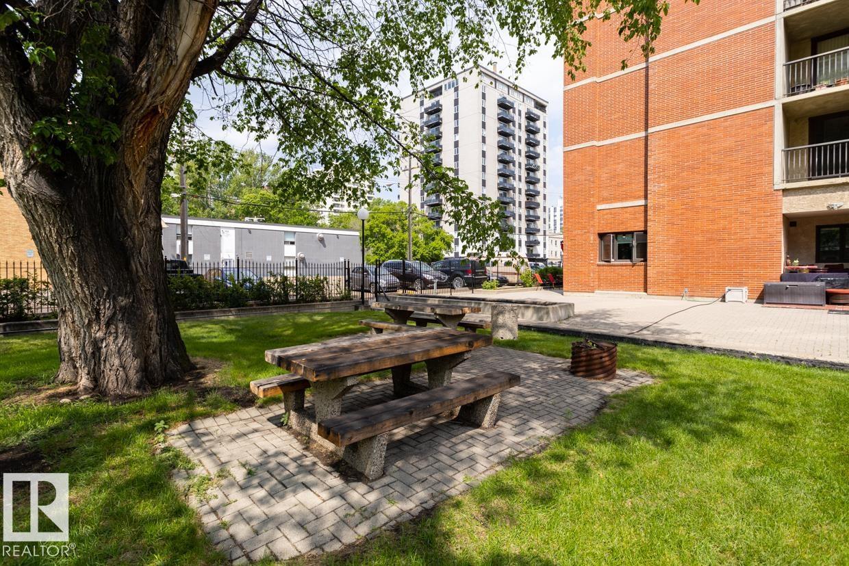 #903 9916 113 ST NW - 25
