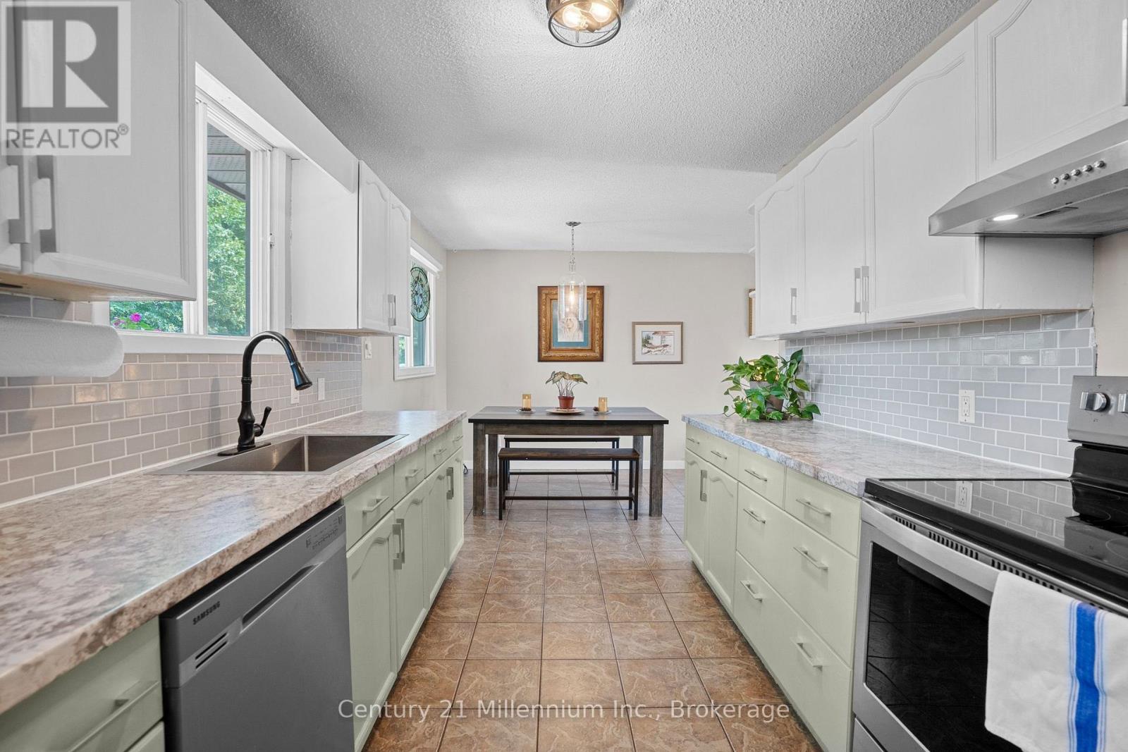 580 2ND A STREET W - 46