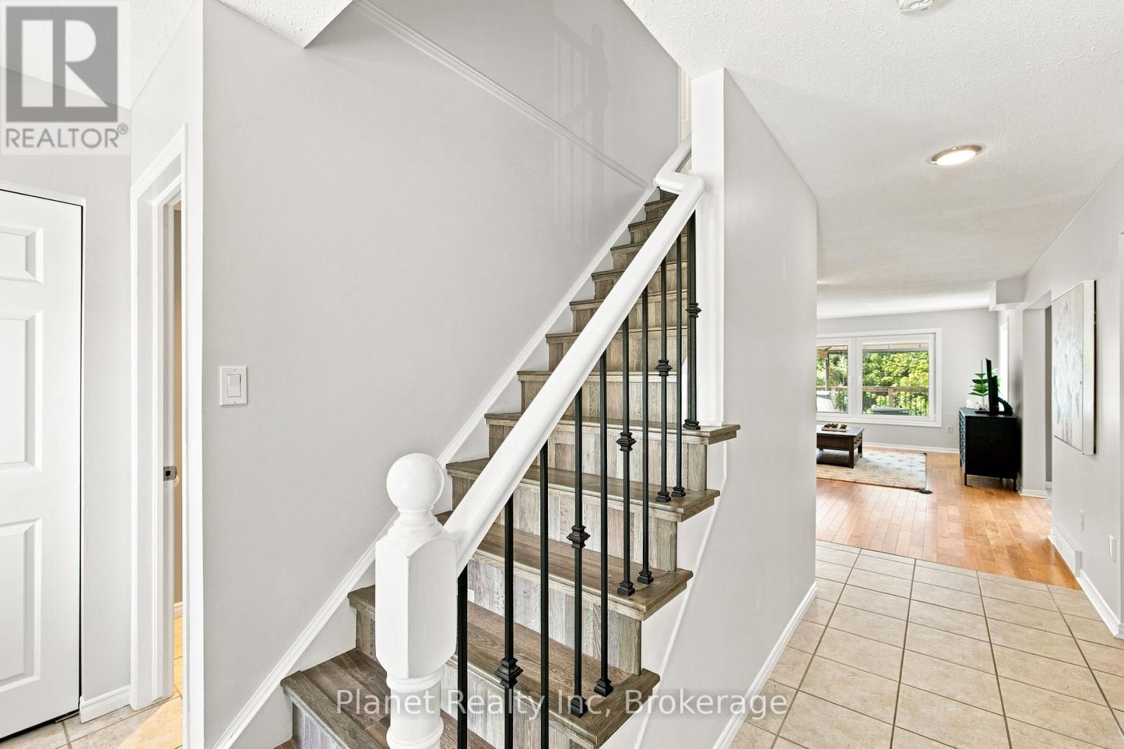 41 BOULDER CRESCENT - Image 16