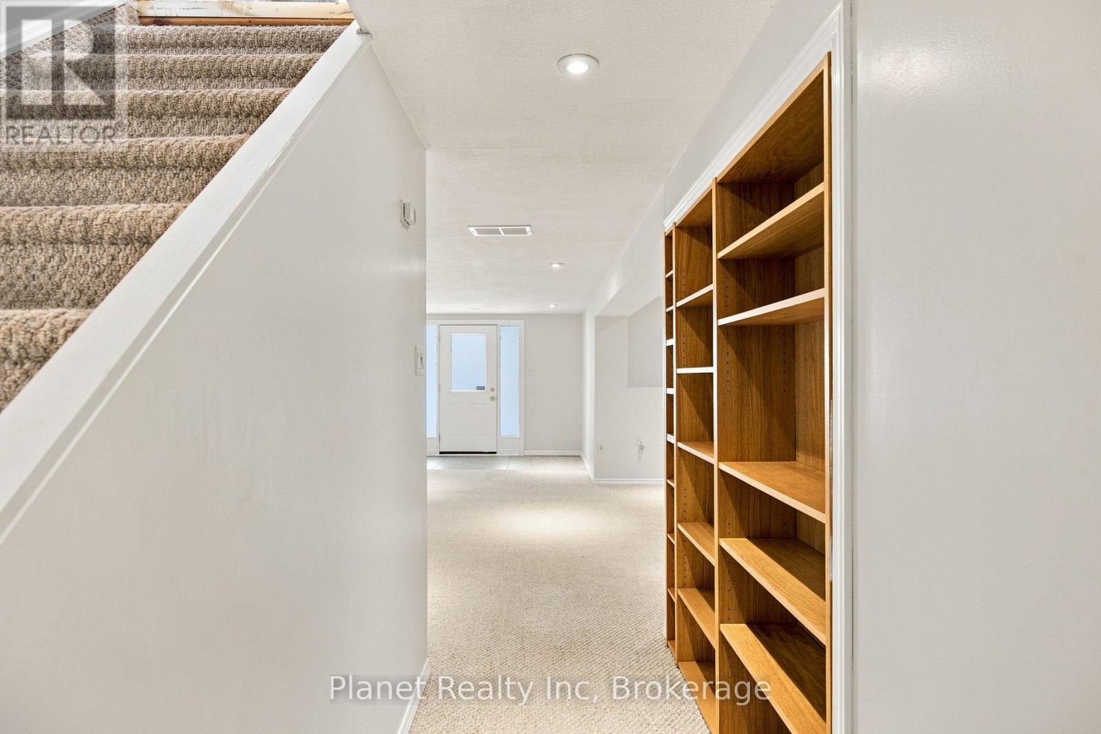 41 BOULDER CRESCENT - Image 27