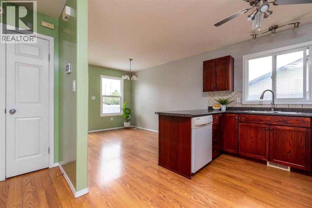 1807 49 Avenue - Image 8