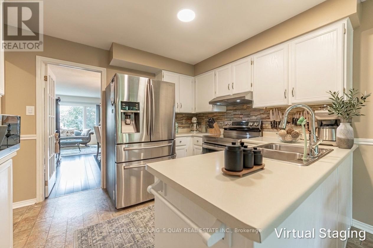 40 STONEHILL BOULEVARD - 14