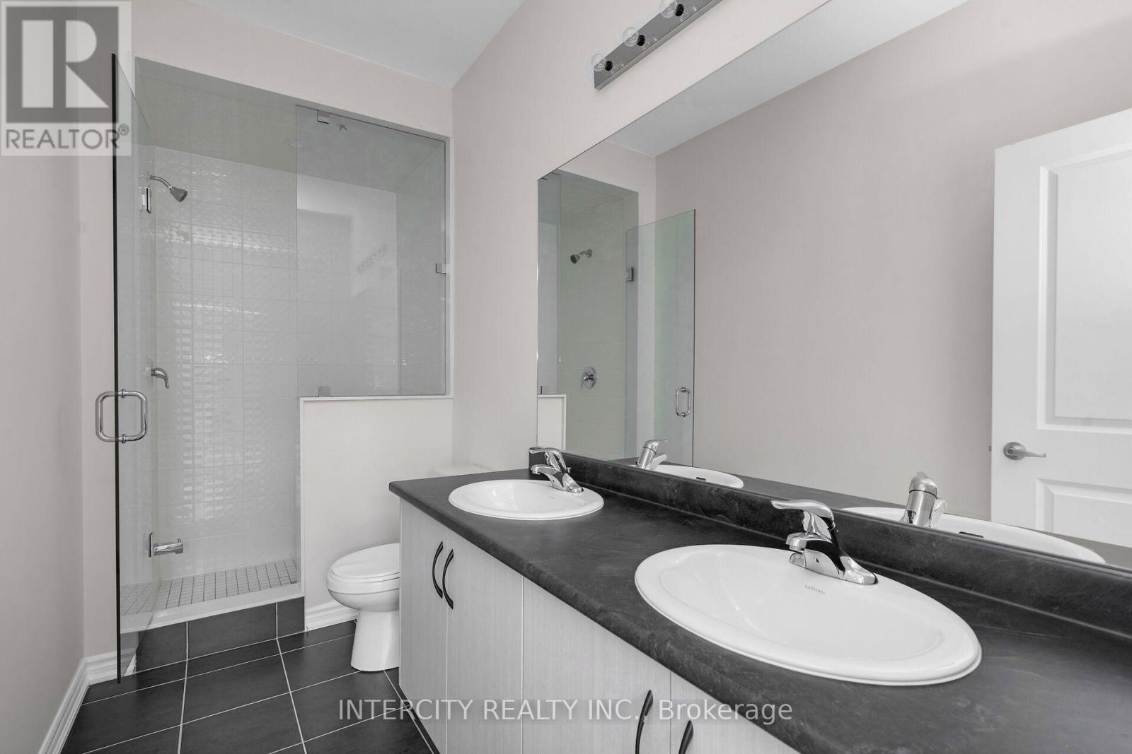 12 RADISSON STREET - 19