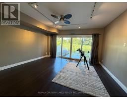 Bedroom 3 - 11 - 4 Paradise Boulevard, Ramara, ON L0K1B0 Photo 6