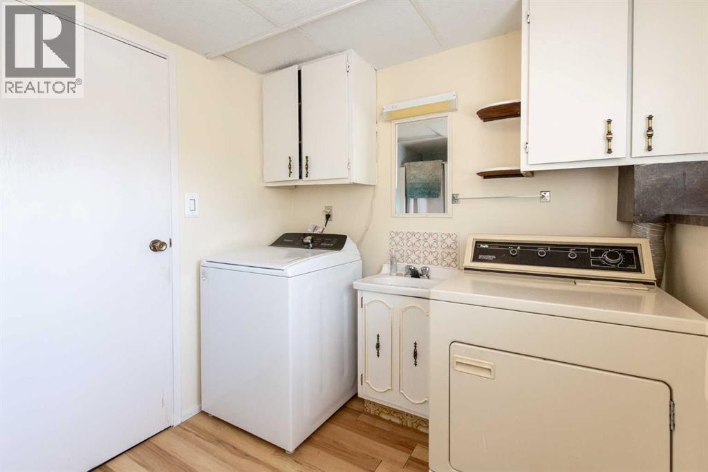 4003 53 Avenue - Photo 29