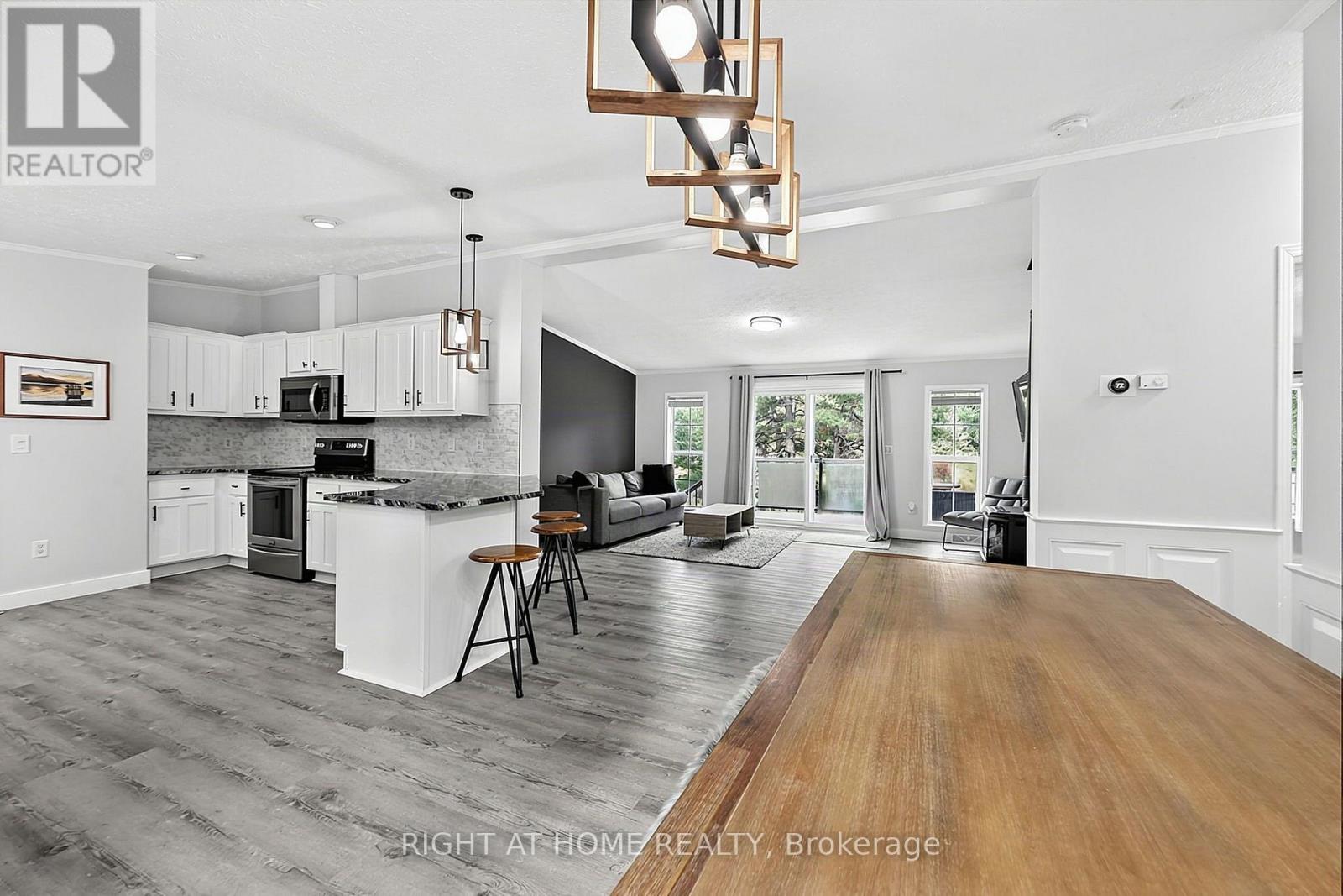 8168 LAIDLAW AVENUE - 2