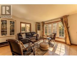 Living room - 3891 9 Line N, Oro Medonte, ON L0K1E0 Photo 10