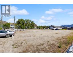 4105 25 Avenue, Vernon, BC V1T6J9 Photo 7