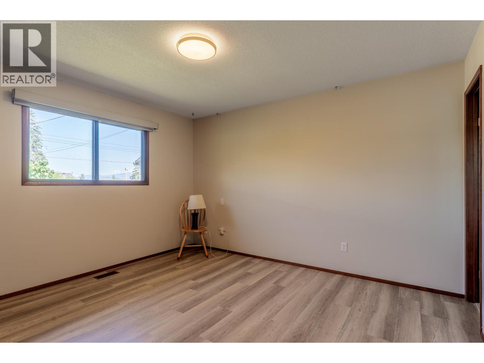 1470 Lawrence Avenue - 19
