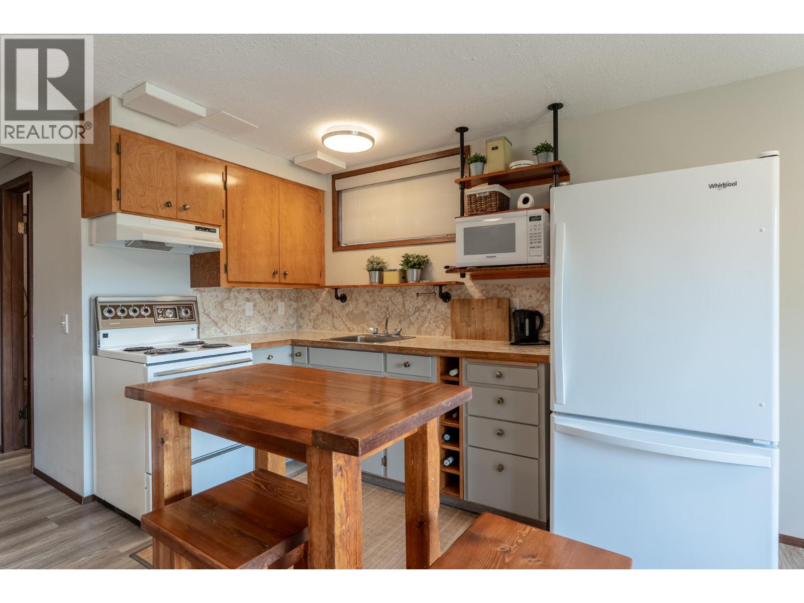 1470 Lawrence Avenue - 5