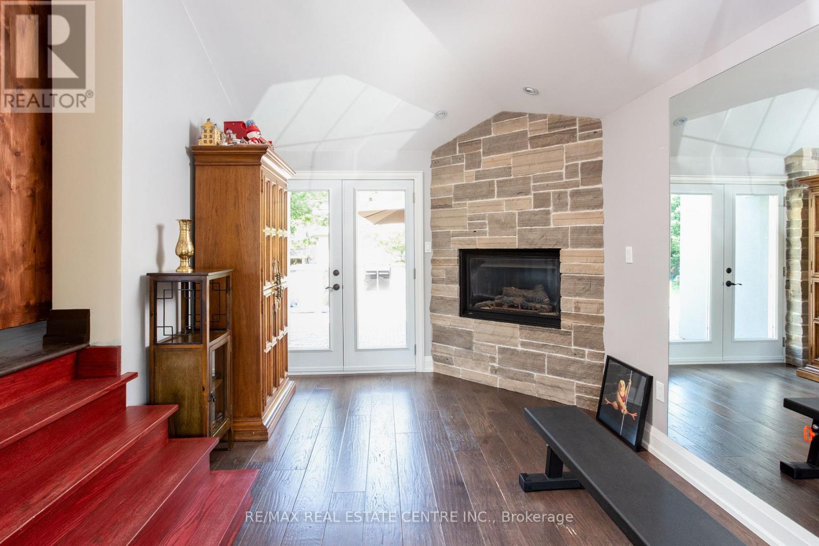 2450 EDENHURST DRIVE - 11
