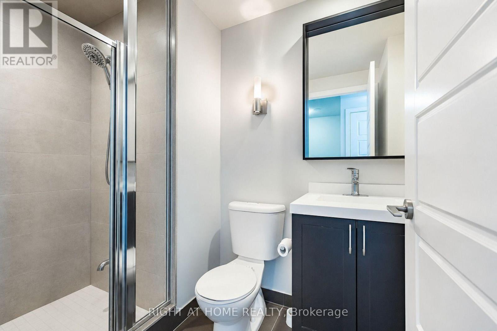 ##2702 15 VIKING LANE - 28