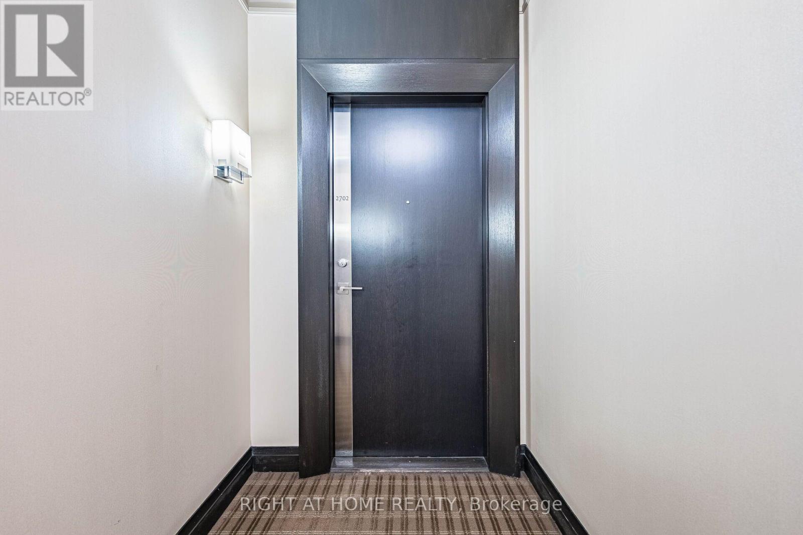 ##2702 15 VIKING LANE - 9