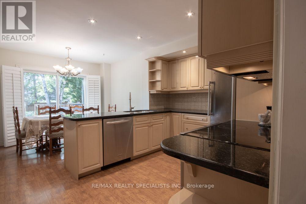 358 ERIN STREET - 16