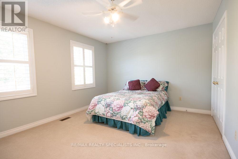358 ERIN STREET - 23