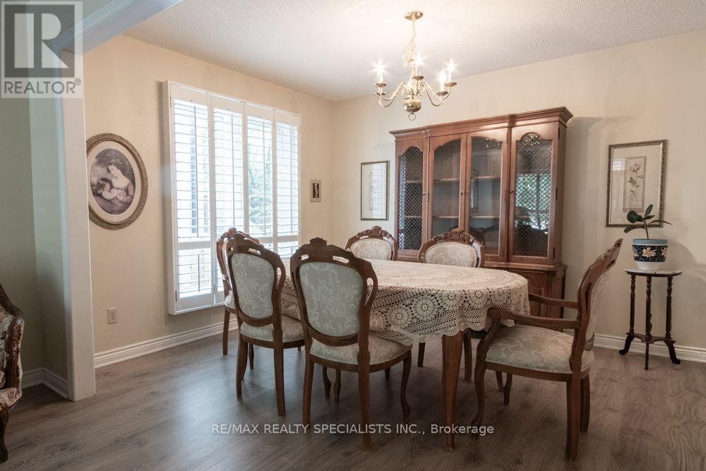 358 ERIN STREET - 8