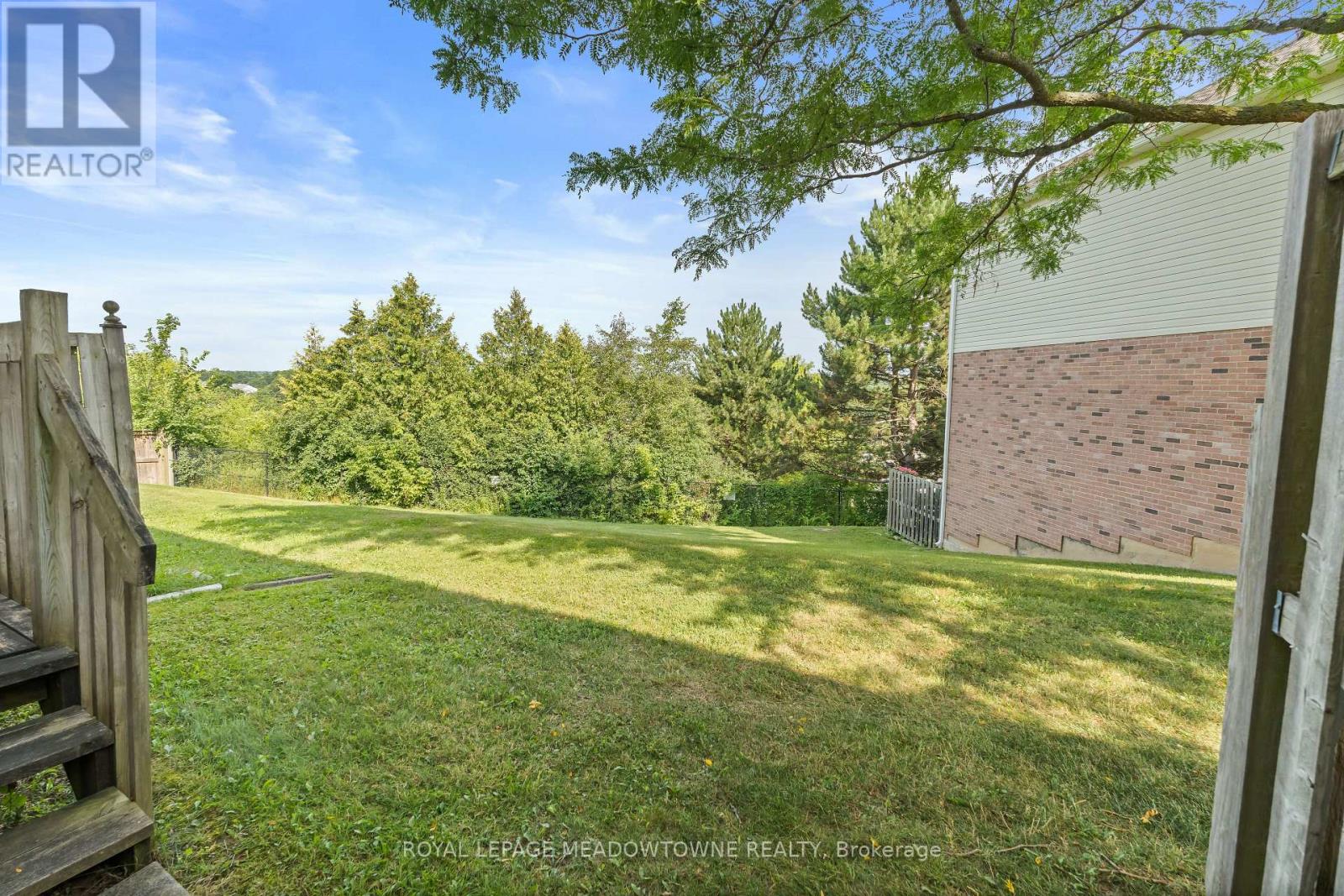 23 STEWART MACLAREN ROAD - Image 32