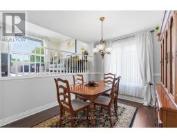 30 Twinoaks Crescent, Hamilton, ON L8J2E9 Photo 11