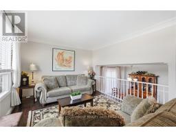 30 Twinoaks Crescent, Hamilton, ON L8J2E9 Photo 14