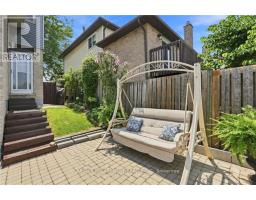 30 Twinoaks Crescent, Hamilton, ON L8J2E9 Photo 37