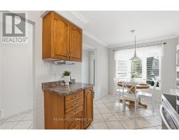 Laundry room - 30 Twinoaks Crescent, Hamilton, ON L8J2E9 Photo 8