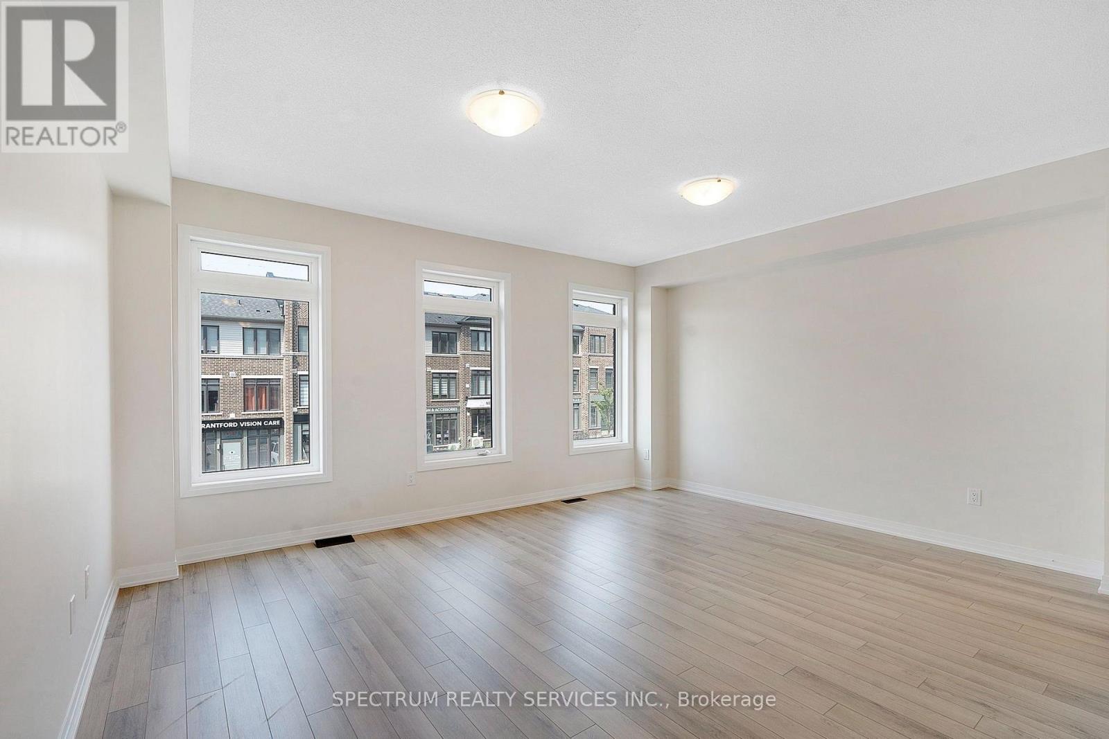 #108 585 COLBORNE STREET E - 16