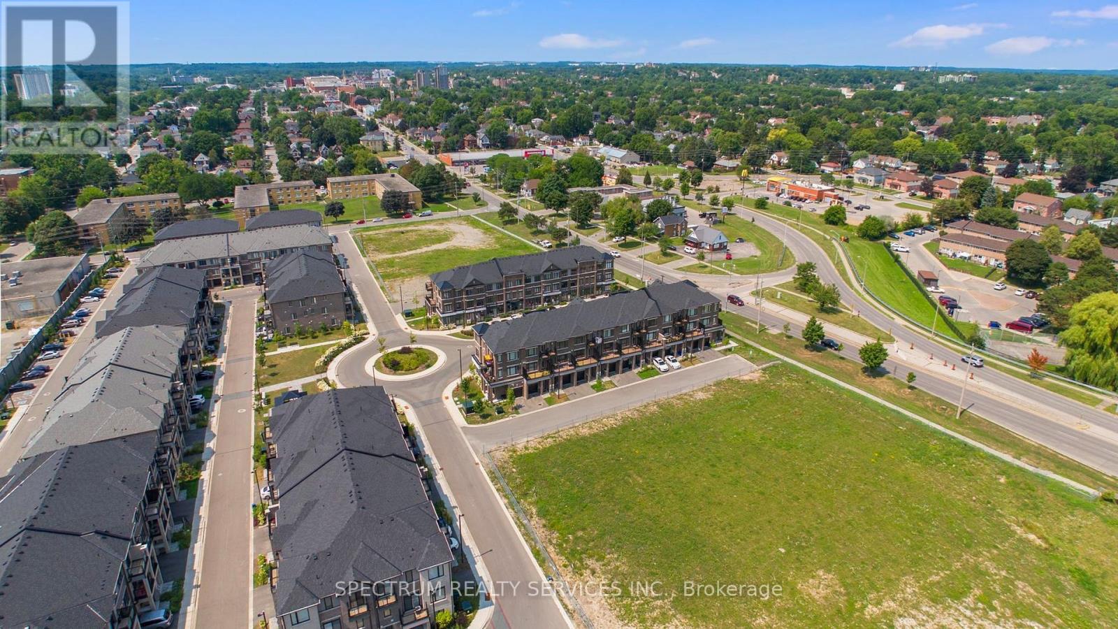 #108 585 COLBORNE STREET E - Image 3