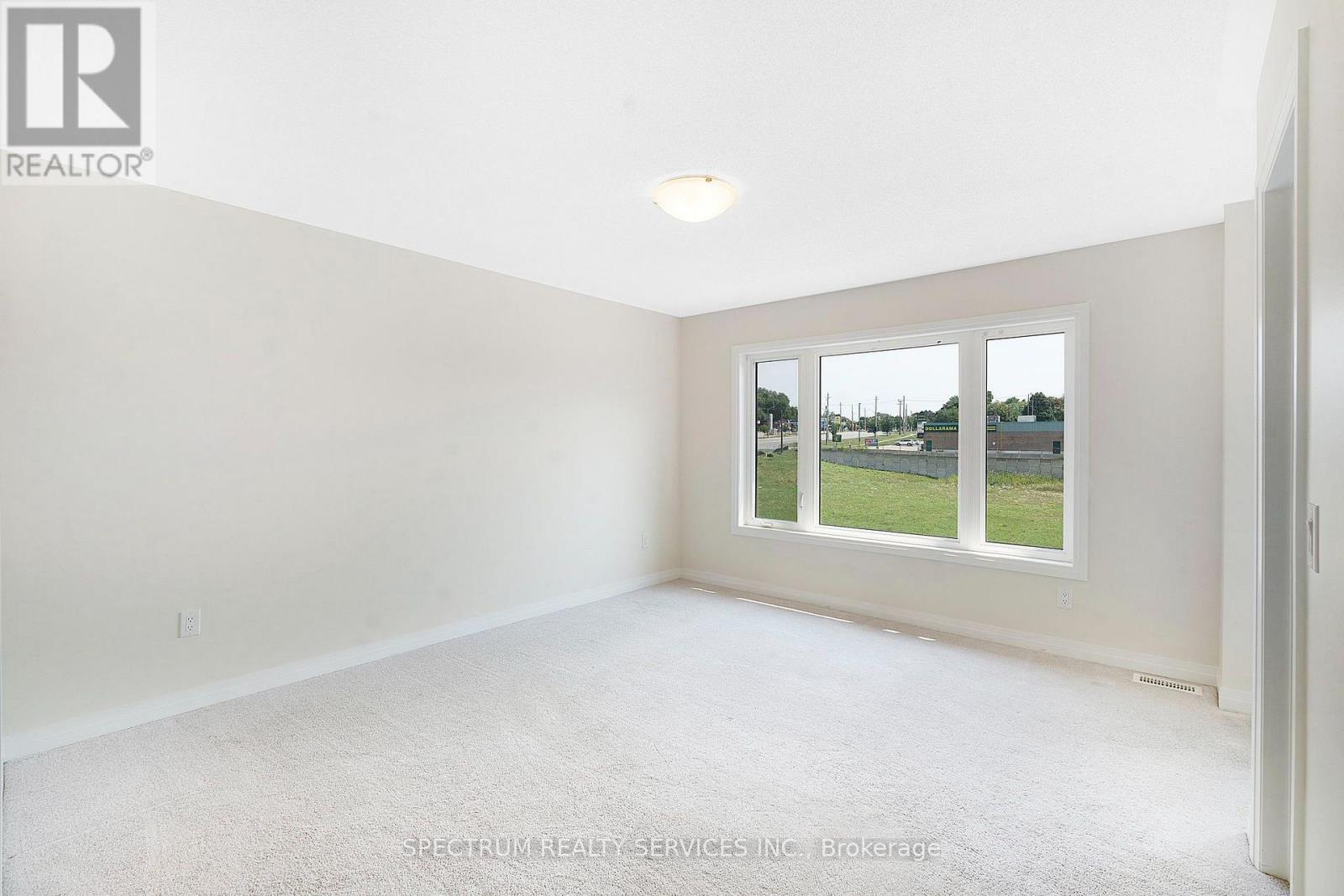 #108 585 COLBORNE STREET E - Image 31