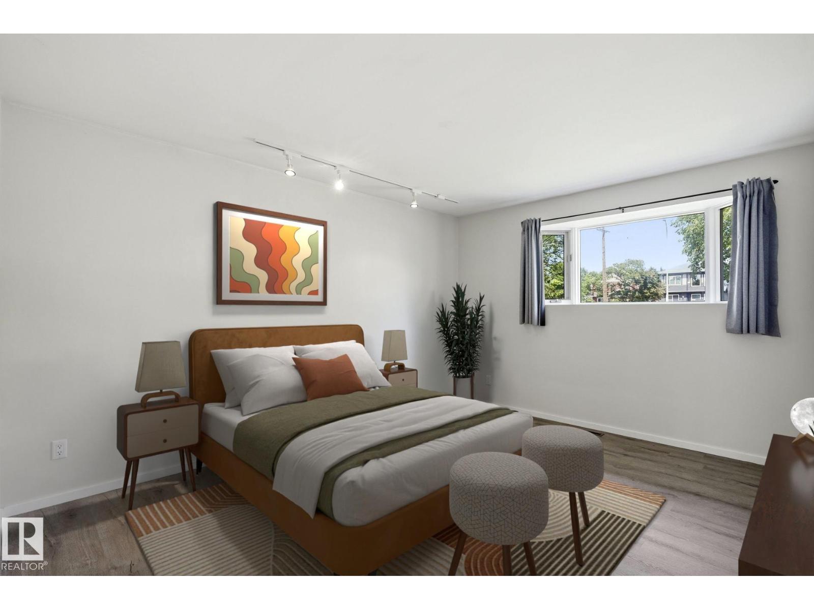 10527 137 Avenue NW - Photo 12