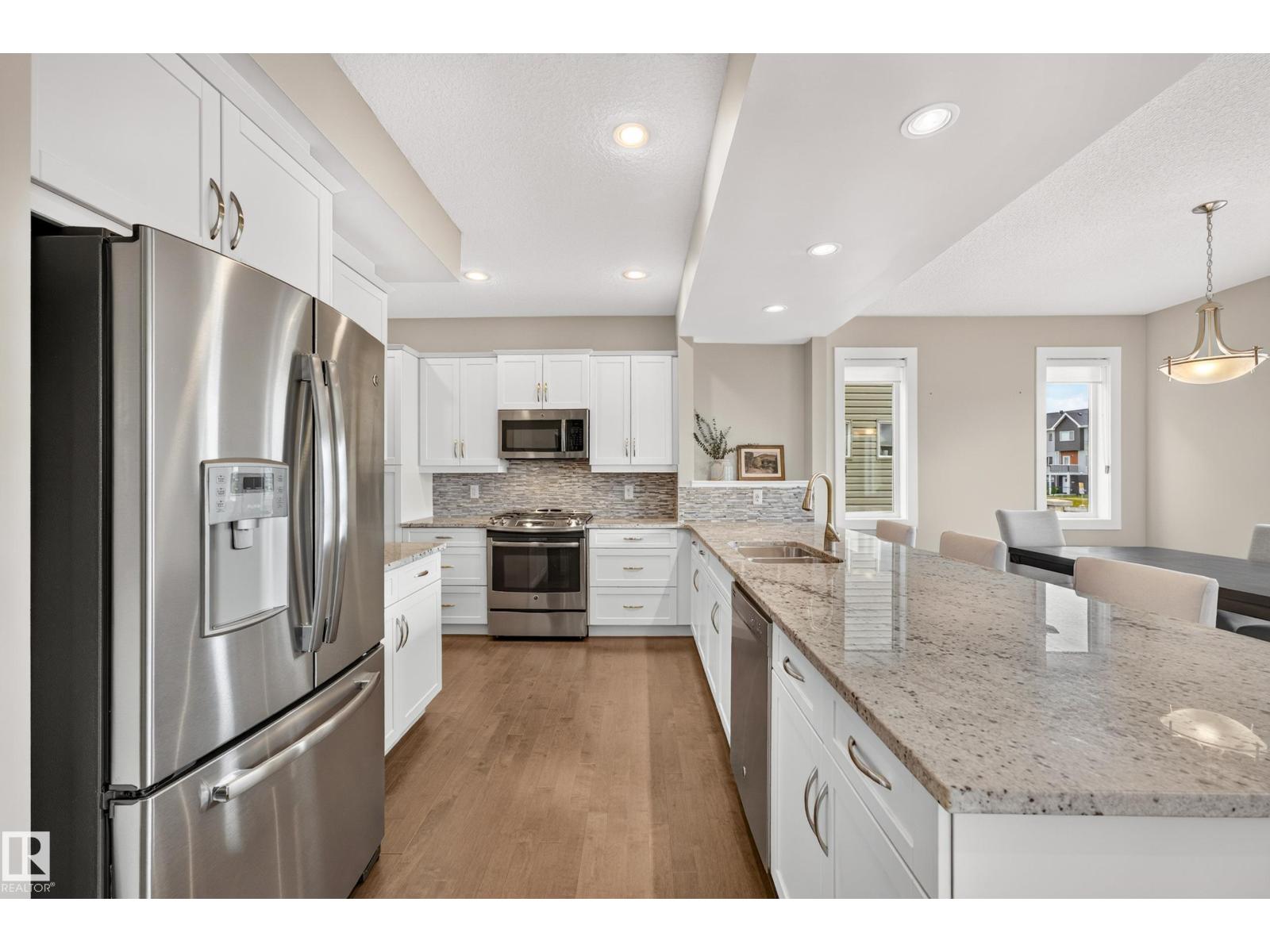 1323 158 Street SW - Photo 8