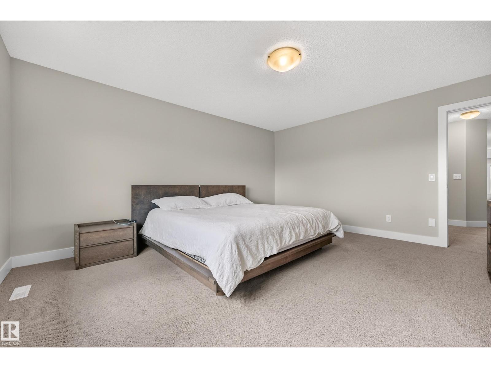 1323 158 ST SW - 30