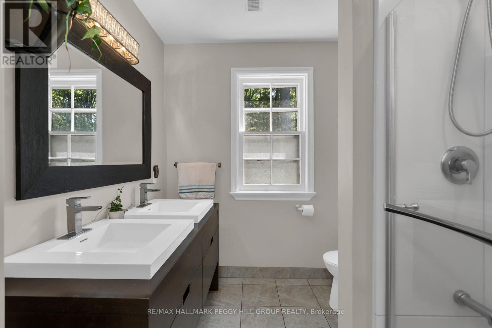 1863 TINY BEACHES ROAD S - Image 13