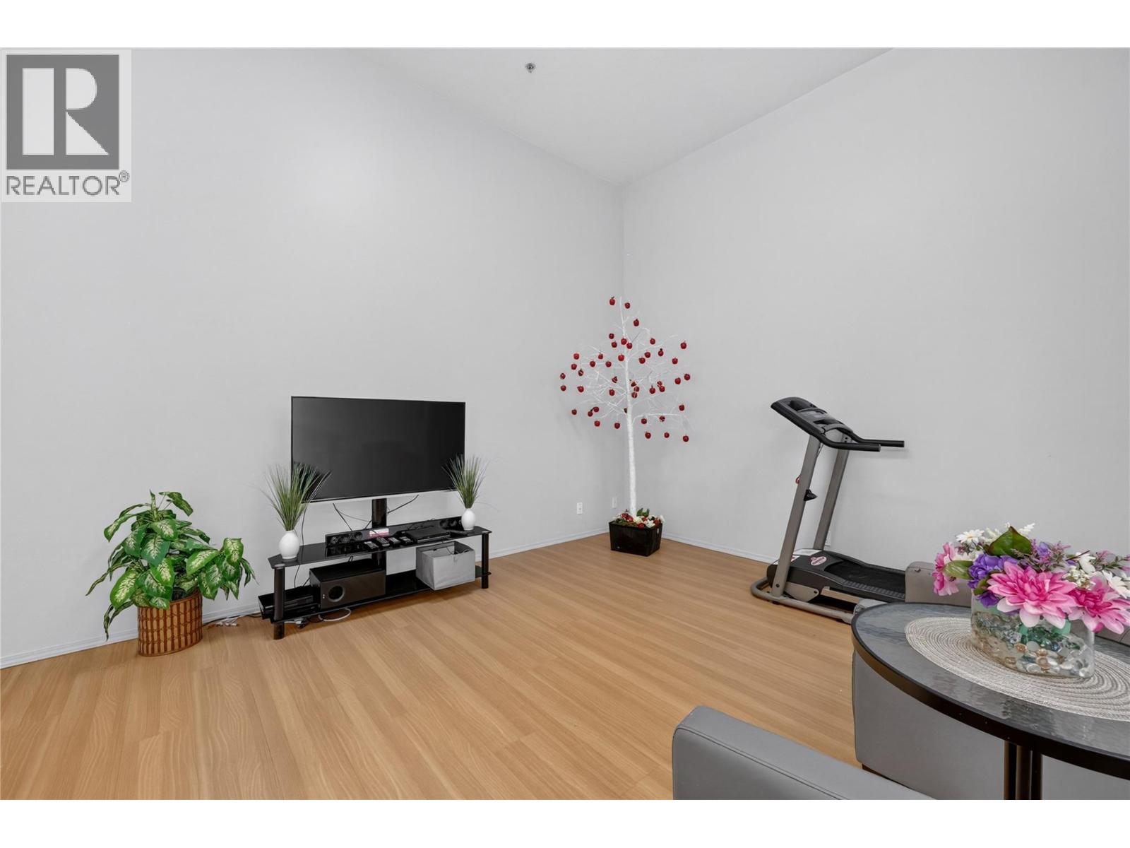 #408 920 Saskatoon Road - 30
